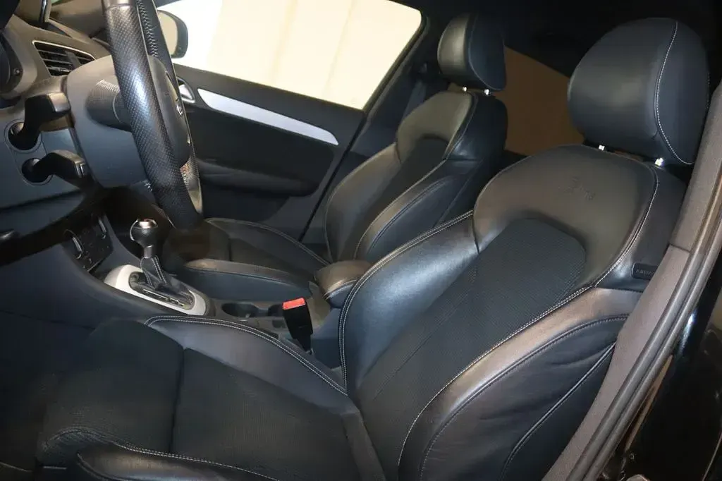 Gebraucht Audi Q3 S-Line 150 PS (110 kW) 2015 Mythosschwarz metallic SUV