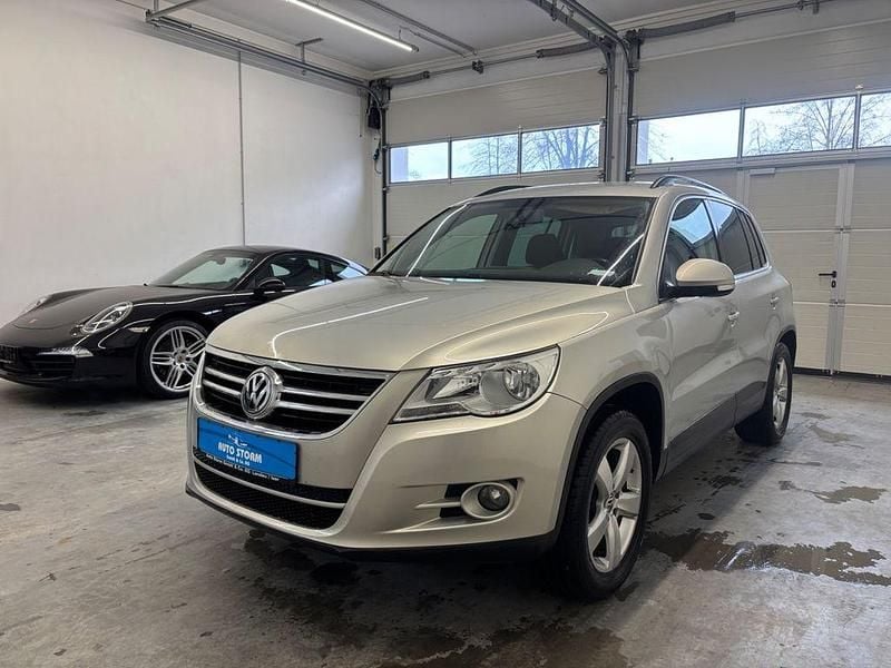 Silber Gebraucht 2008 VW Tiguan Sportline SUV | 5.999 € (Guter Preis) - Bild 1/4