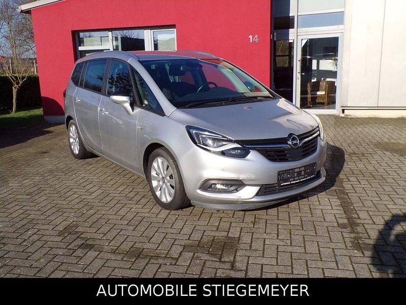 Silber Gebraucht 2018 Opel Zafira Active Van / Kleinbus | 8.950 € (Superpreis) - Bild 1/4
