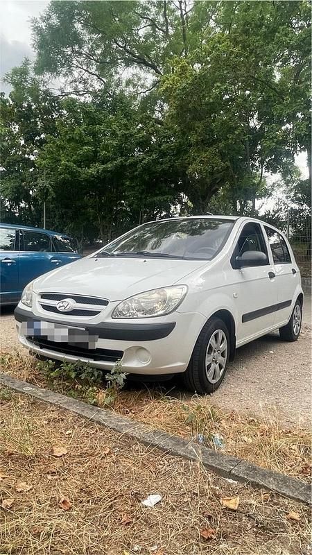 Weiß Gebraucht 2009 Hyundai Getz Kleinwagen | 1.800 € (Fairer Preis) - Bild 1/4