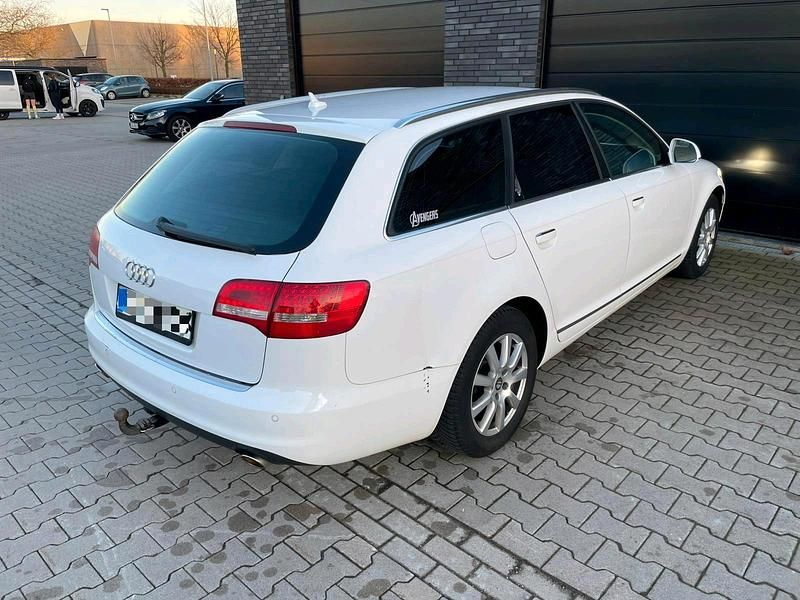 Gebraucht Audi A6 215 PS (158 kW) 2009 Weiß Kombi