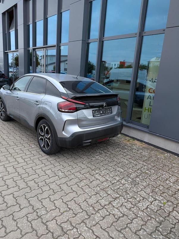 Gebraucht Citroën e-C4 Shine 100 kW (136 PS) 2022 Silber Limousine