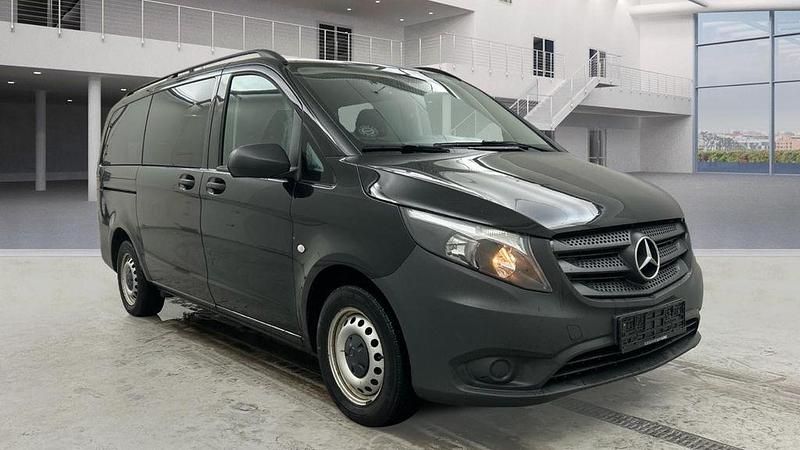 Gebraucht Mercedes Vito 163 PS (119 kW) 2017 Schwarz Van