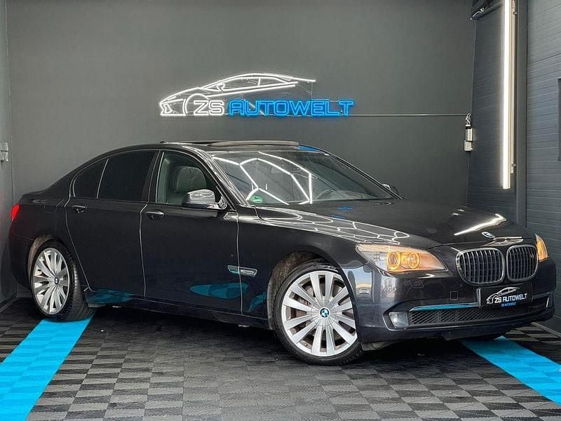 Gebraucht BMW 750 Shadowline 408 PS (300 kW) 2009 Grau Limousine
