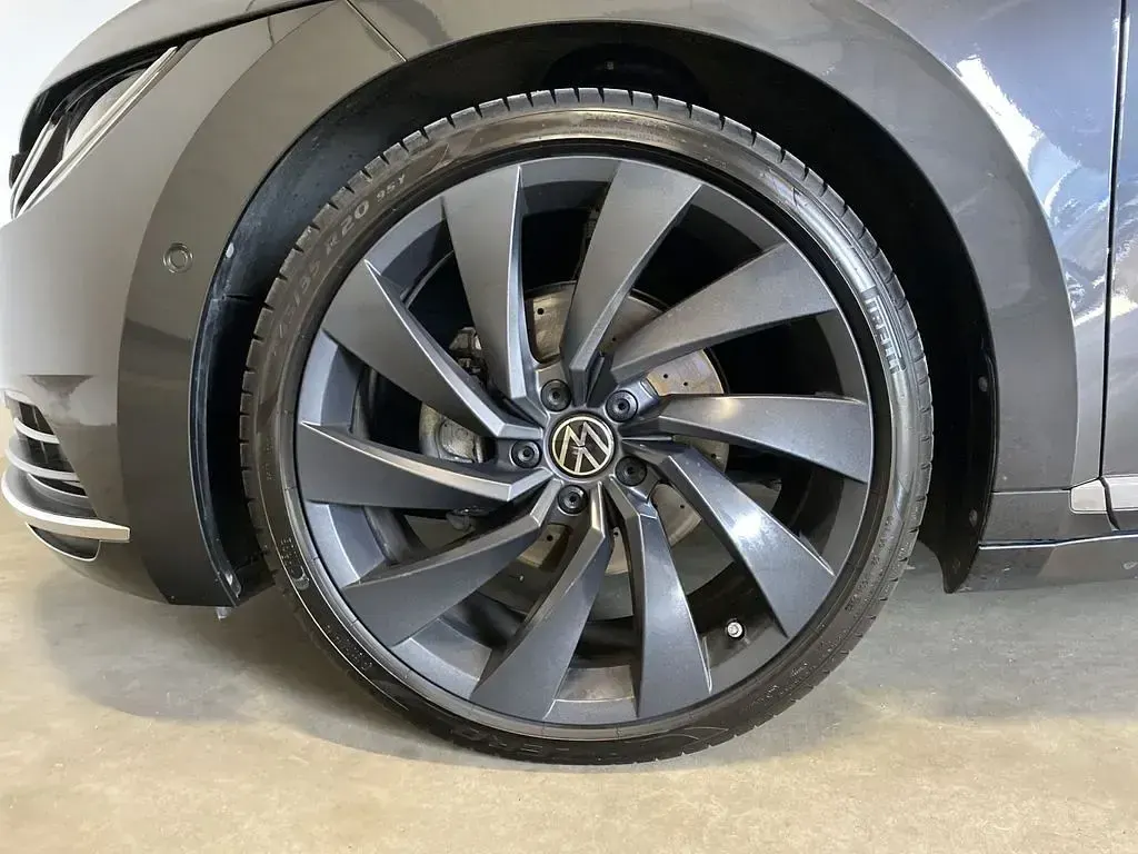 Gebraucht VW Arteon Elegance 190 PS (139 kW) 2019 Grau Kleinwagen