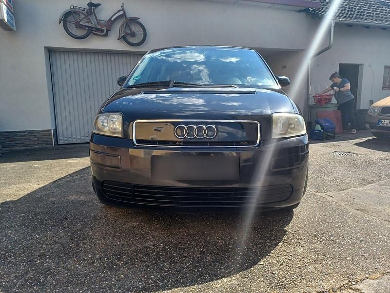 Second-hand Audi A2 75 CP (55 kW) 2001 Negru Hatchback