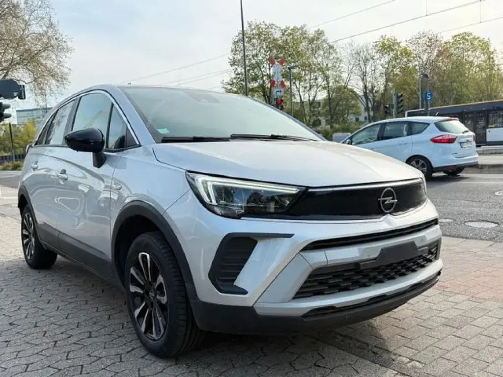 Gebraucht Opel Crossland Elegance 110 PS (80 kW) 2023 Aluminiumgrau metallic (metallic) SUV