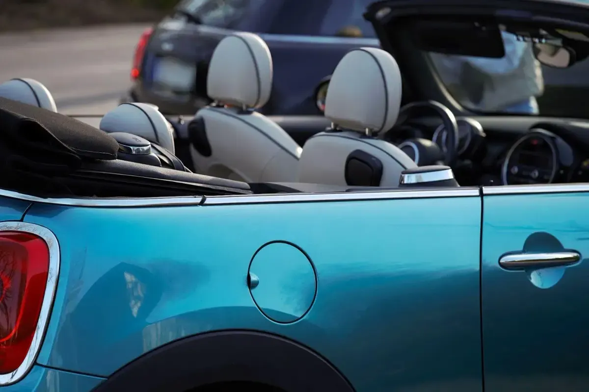 Used Mini ONE 102 HP (75 kW) 2017 Blue Hatchback