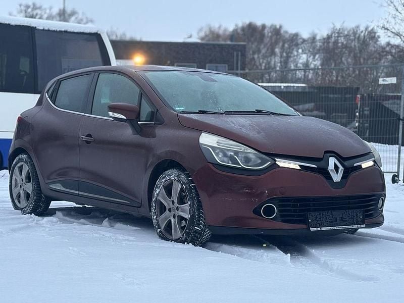 Braun Gebraucht 2013 Renault Clio IV Dynamique Limousine | 3.990 € (Superpreis) - Bild 1/4