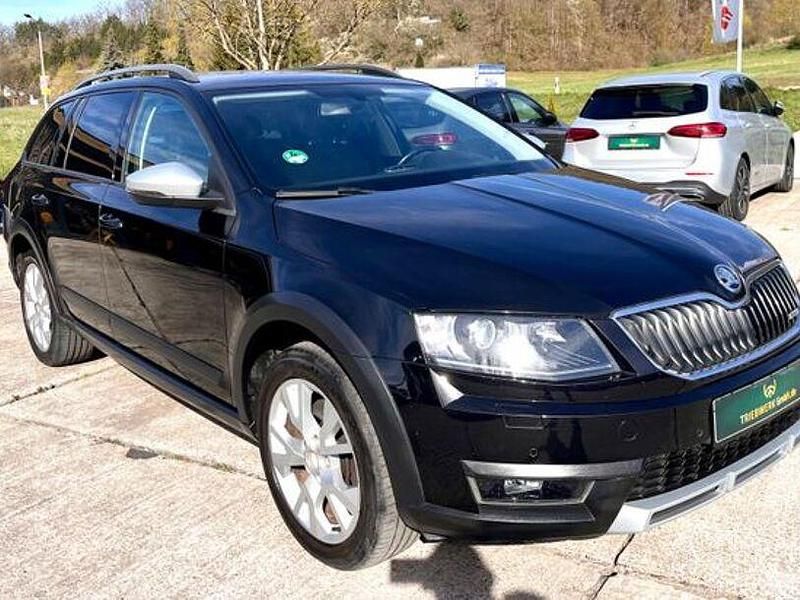 Gebraucht Skoda Octavia Scout 184 PS (135 kW) 2015 Schwarz Kombi