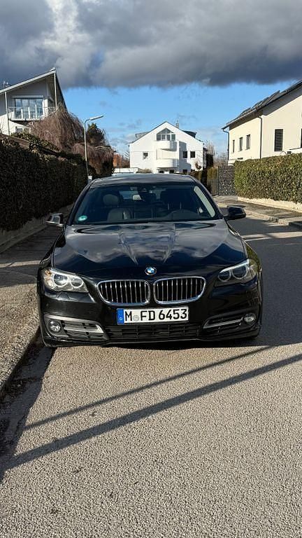 Gebraucht BMW 520 190 PS (139 kW) 2016 Schwarz Limousine