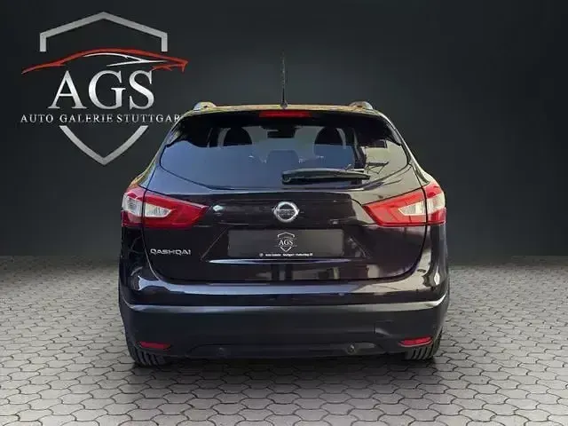 Gebraucht Nissan Qashqai 360º 131 PS (96 kW) 2015 Braun SUV