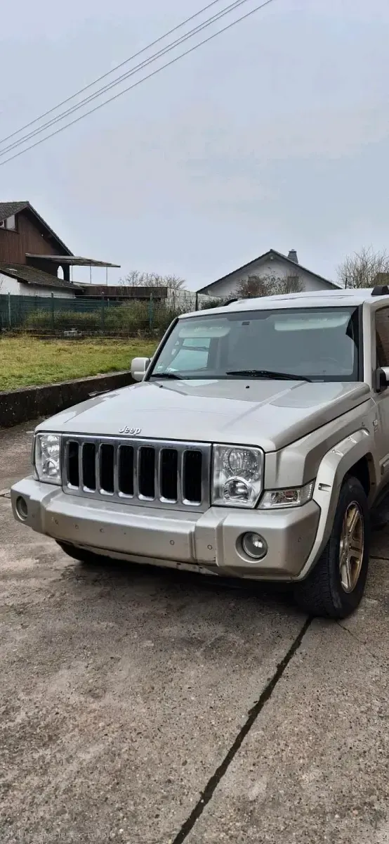 Second-hand Jeep Commander 218 CP (160 kW) 2010 SUV