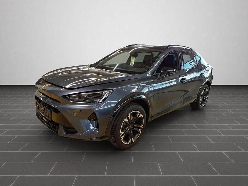 Magnetic tech metallic (metallic) Gebraucht 2024 Cupra Formentor SUV | 32.990 € (Guter Preis) - Bild 1/4