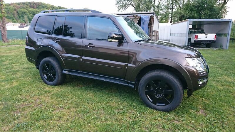 Gebraucht Mitsubishi Pajero 190 PS (139 kW) 2017 Braun SUV