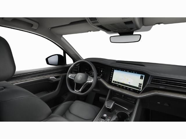 Gebraucht VW Touareg Elegance 231 PS (169 kW) 2025 Meloe blue kristalleffekt SUV