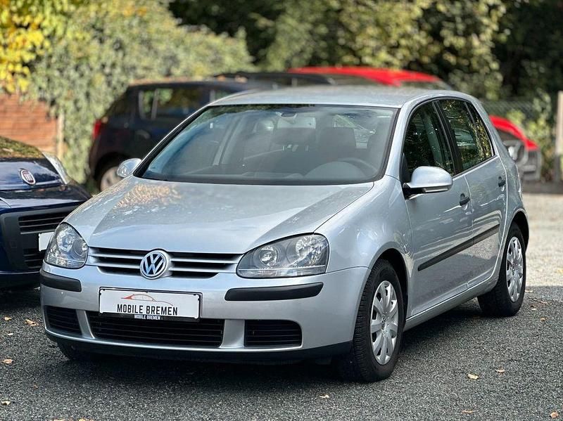 Silber Gebraucht 2004 VW Golf V Comfortline Limousine | 3.790 € (Fairer Preis) - Bild 1/4