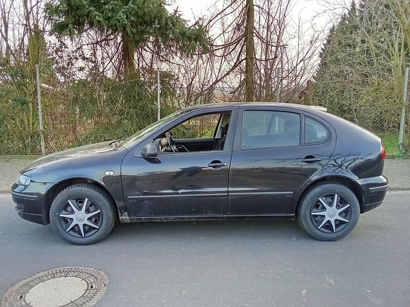 Gebraucht Seat Leon 105 PS (77 kW) 2004 Schwarz Kleinwagen