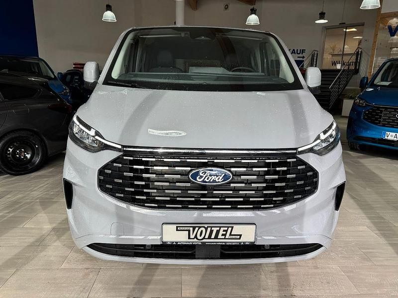 Neu Ford Tourneo Titanium X 170 PS (125 kW) 2026 Grau Van / Kleinbus