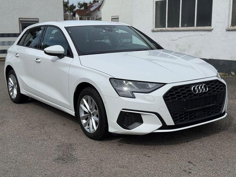 Gebraucht Audi A3 150 PS (110 kW) 2023 Weiß Limousine