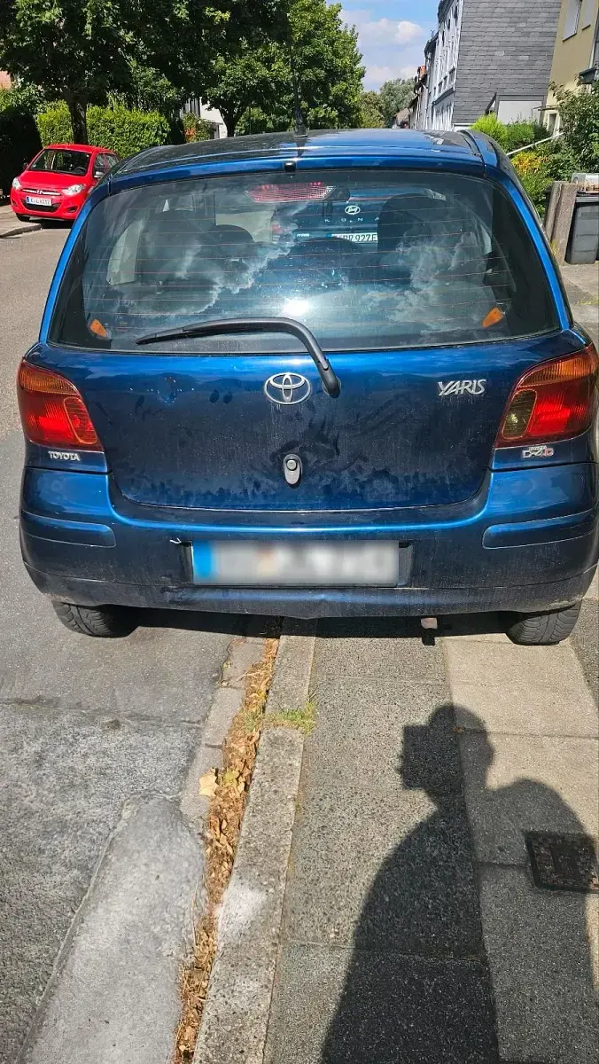 Gebraucht Toyota Yaris 75 PS (55 kW) 2004 Blau Kleinwagen