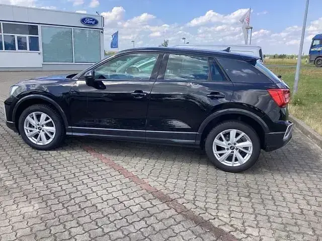 Gebraucht Audi Q2 Advanced 150 PS (110 kW) 2023 Schwarz SUV