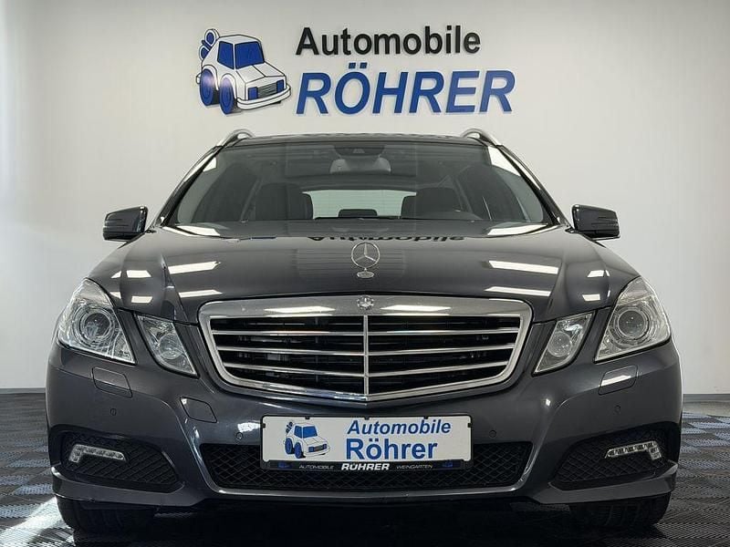 Gebraucht Mercedes E350 292 PS (214 kW) 2010 Grau 755 (tenoritgrau  metalliclack) (metallic) Kombi