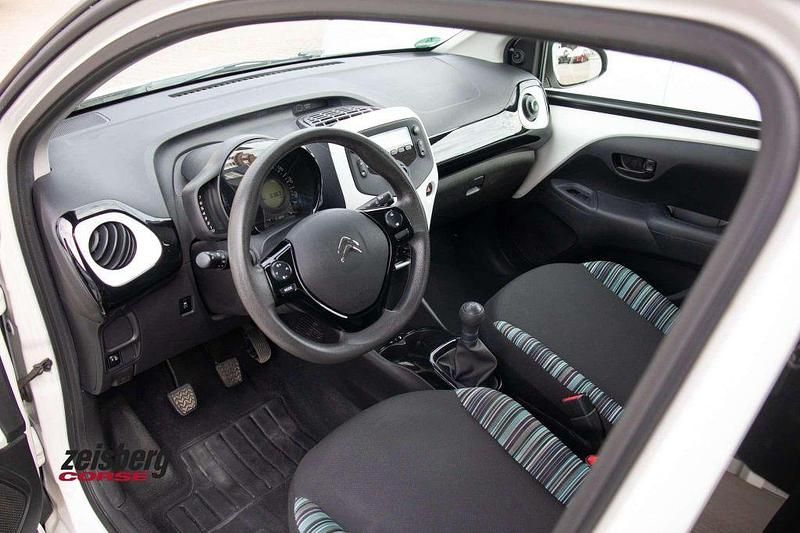 Gebraucht Citroën C1 SELECTION 69 PS (50 kW) 2018 Weiss Kleinwagen