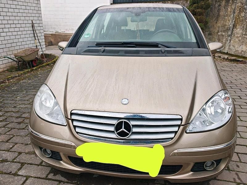 Gebraucht Mercedes A150 95 PS (69 kW) 2005 Gold Kleinwagen