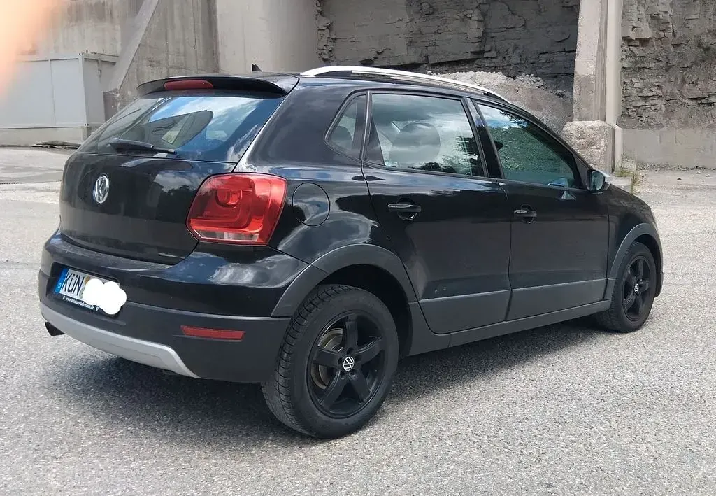 Gebraucht VW Polo Cross 86 PS (63 kW) 2011 Schwarz Kleinwagen