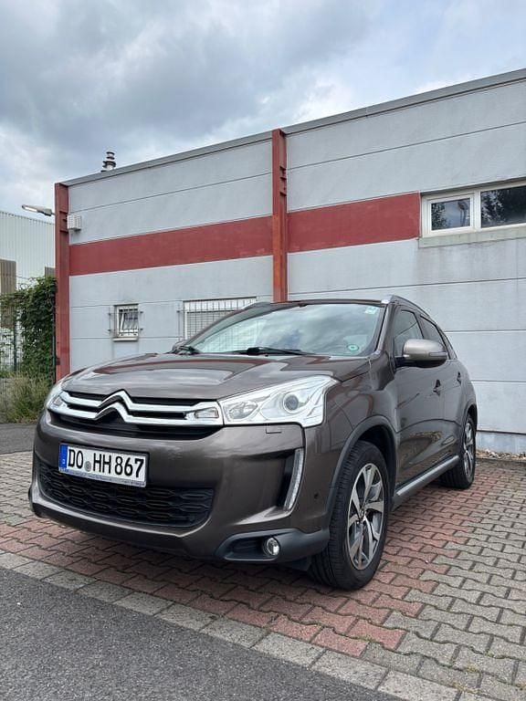 Braun Gebraucht 2015 Citroën C4 Aircross Start SUV | 7.999 € (Fairer Preis) - Bild 1/4