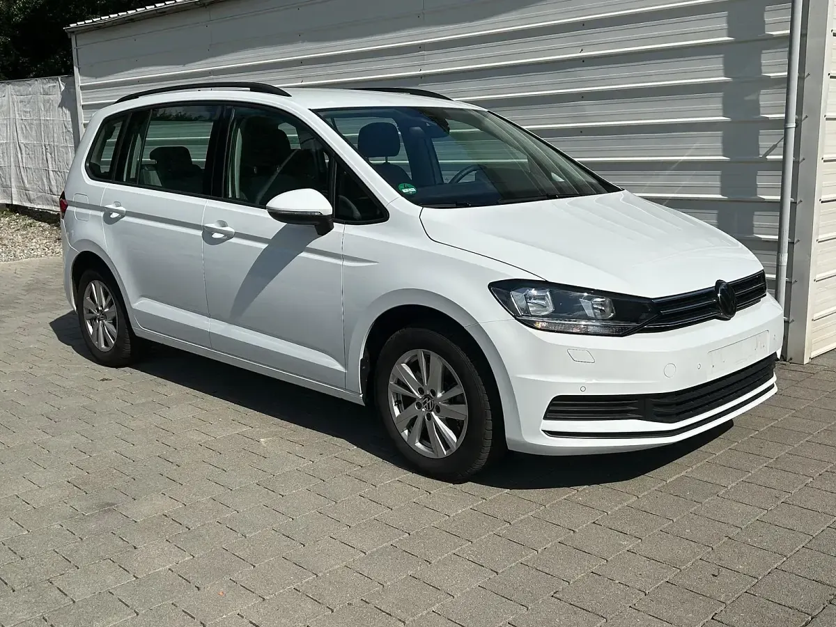 Gebraucht VW Touran 150 PS (110 kW) 2024 Van / Kleinbus