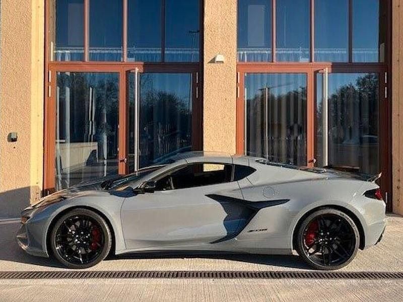 Grau Neu 2024 Corvette Z06 Coupé | 172.900 € (Superpreis) - Bild 1/4