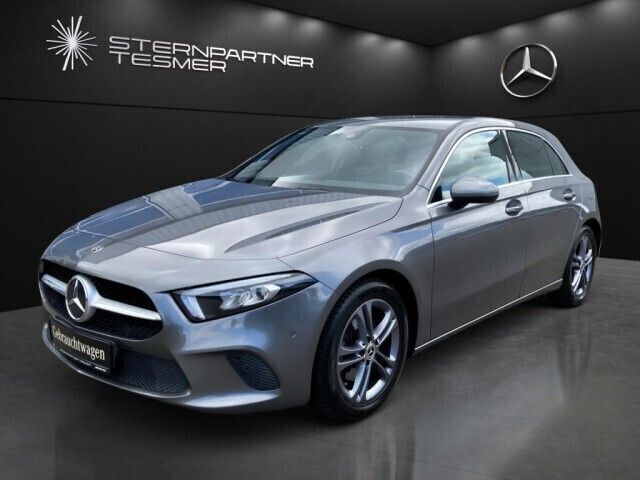 Grau Gebraucht 2018 Mercedes A200 Progressive Kleinwagen | 20.980 € (Fairer Preis) - Bild 1/4