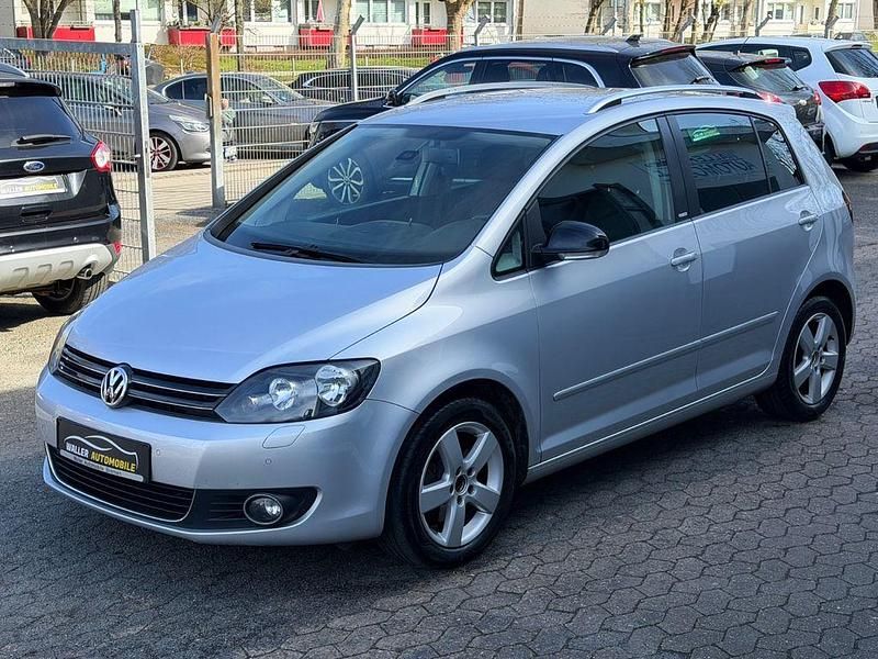 Gebraucht VW Golf VII 105 PS (77 kW) 2012 Silber Limousine