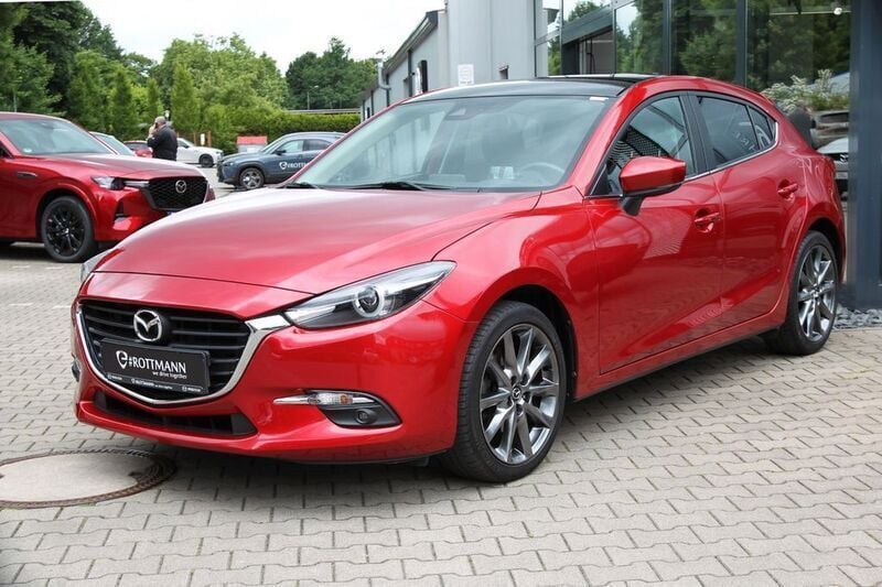 Rot Gebraucht 2018 Mazda 3 Signature Limousine | 13.900 € (Guter Preis) - Bild 1/4