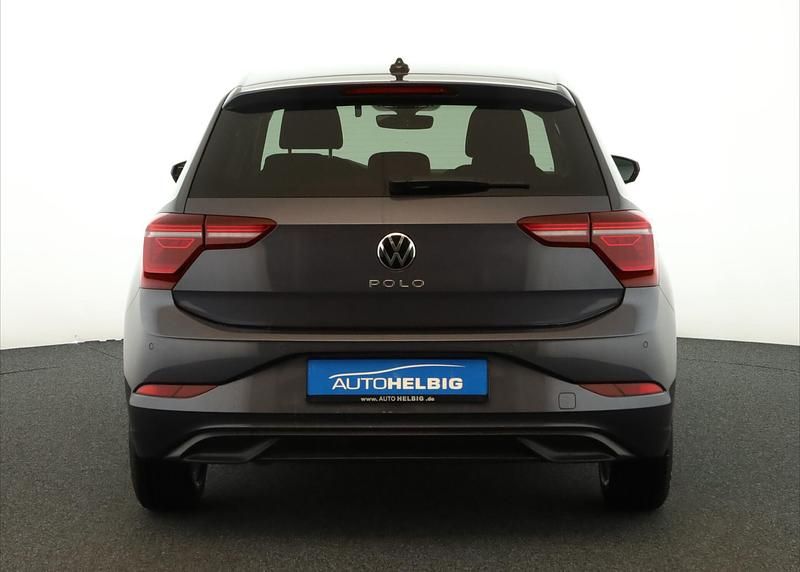 Gebraucht VW Polo Style 95 PS (69 kW) 2022 Rauchgrau metallic Kleinwagen