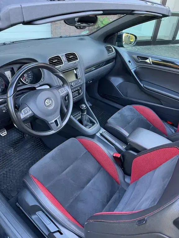 Gebraucht VW Golf 105 PS (77 kW) 2011 Schwarz Cabrio