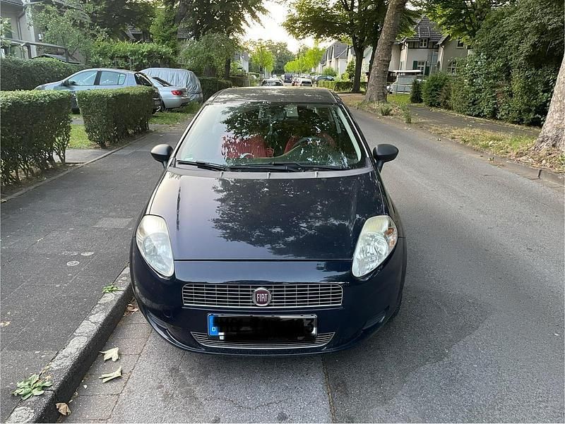 Blau Gebraucht 2009 Fiat Punto Kleinwagen | 3.150 € (Teuer) - Bild 1/4