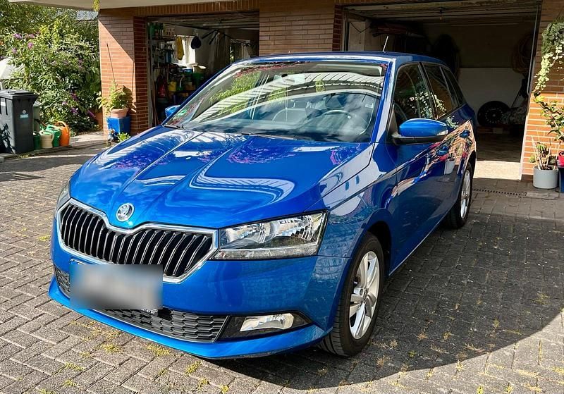 Blau Gebraucht 2020 Skoda Fabia Kombi | 11.150 € (Guter Preis) - Bild 1/4