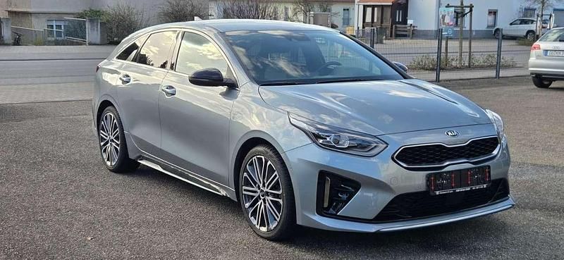Gebraucht Kia ProCeed GT-Line 136 PS (100 kW) 2020 (css) lunarsilber met. Kombi