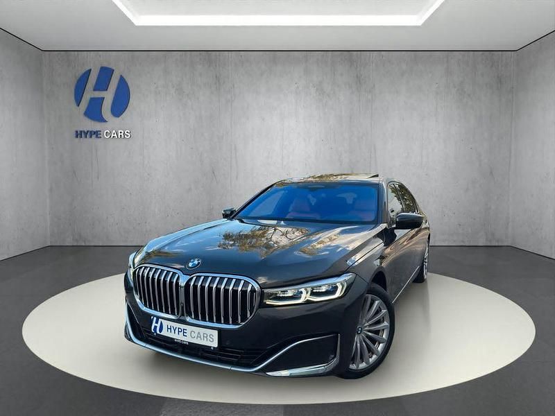 Sophistograu brillanteffekt me Gebraucht 2020 BMW 740 Sport Line Limousine | 58.970 € - Bild 1/4