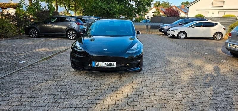 Schwarz Gebraucht 2019 Tesla Model 3 Limousine | 22.500 € (Fairer Preis) - Bild 1/4