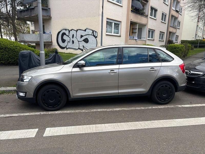 Gebraucht Skoda Rapid ScoutLine 110 PS (80 kW) 2016 Grau Kleinwagen