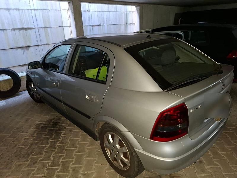 Silber Gebraucht 2003 Opel Astra Limousine | 1.800 € (Guter Preis) - Bild 1/4