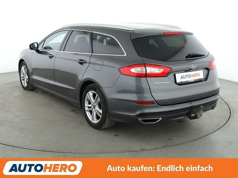 Gebraucht Ford Mondeo Titanium 179 PS (131 kW) 2017 Grau Kombi