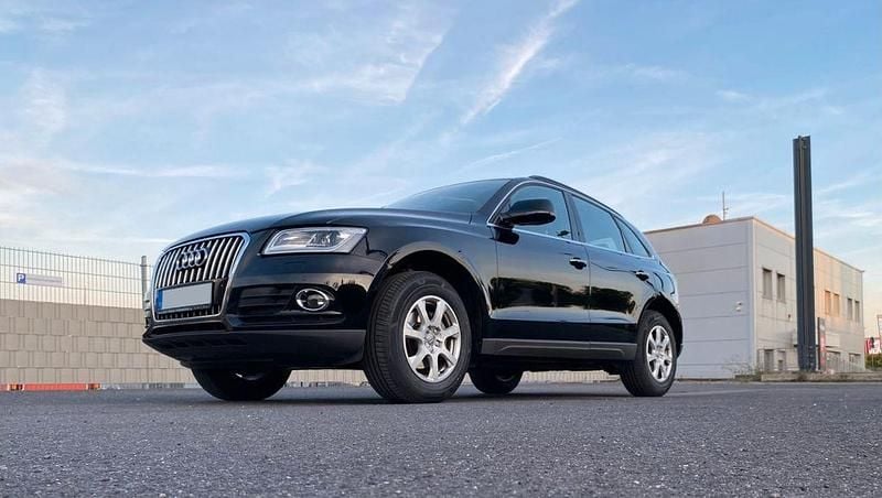 Schwarz Gebraucht 2015 Audi Q5 Comfort SUV | 17.200 € (Guter Preis) - Bild 1/4