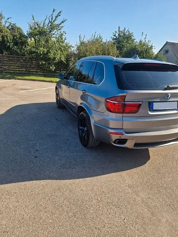 Gebraucht BMW X5 235 PS (172 kW) 2010 Grau SUV