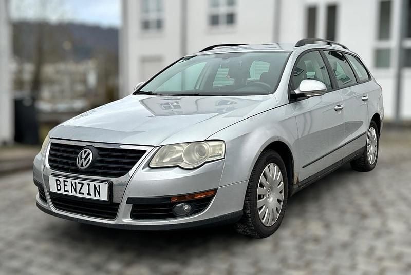 Gebraucht VW Passat 140 PS (102 kW) 2006 Blau Kombi