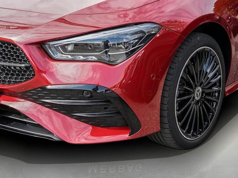 Gebraucht Mercedes CLA250e Shooting Brake AMG line 218 PS (160 kW) 2024 Patagonienrot bright Kombi